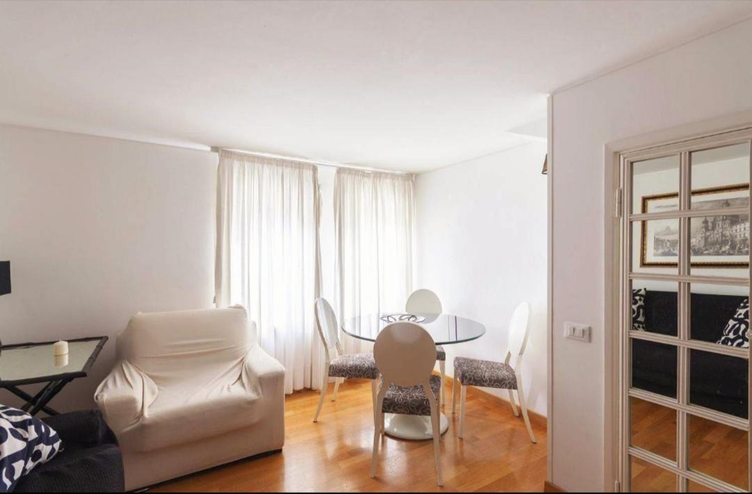 Apartment Luxury Archimede 80, Rome